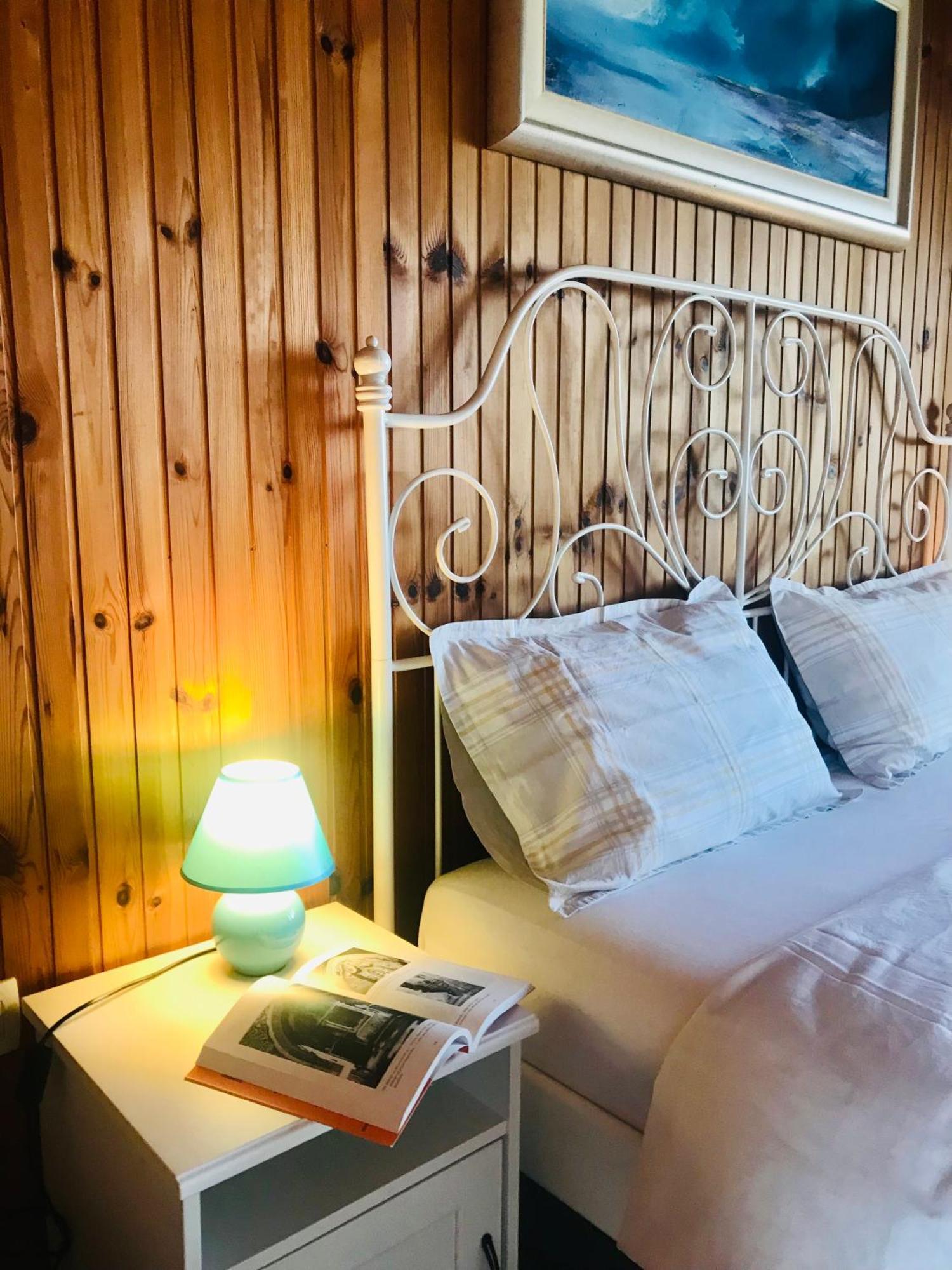 Enam Room Kojsko Bagian luar foto