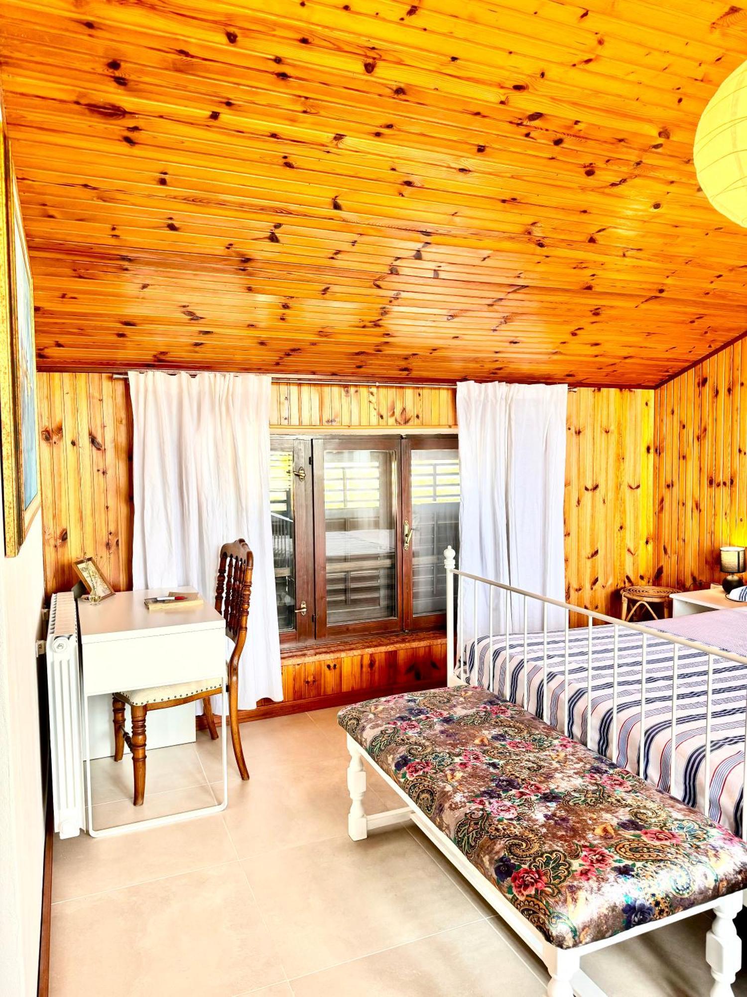 Enam Room Kojsko Bagian luar foto