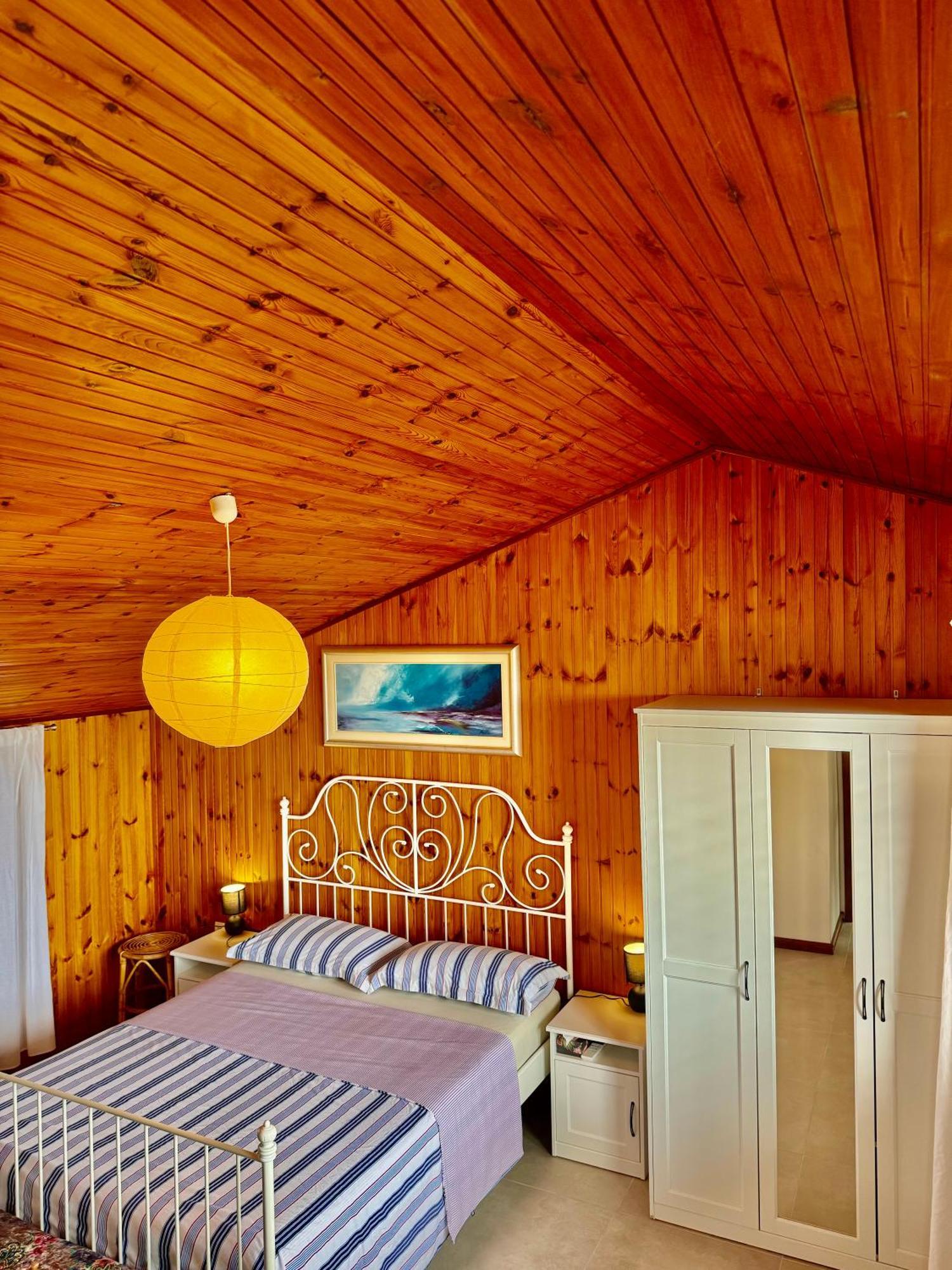 Enam Room Kojsko Bagian luar foto